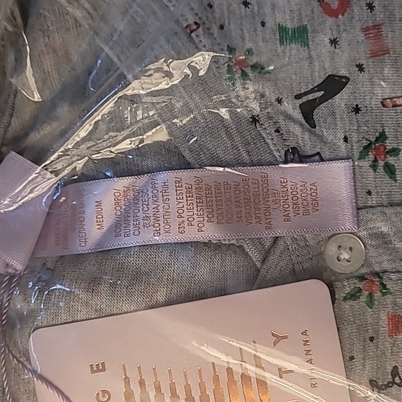 SAVAGE X FENTY TIS THE SAVAGE OPEN-BACK ONESIE SIZE MEDIUM - Picture 9 of 10